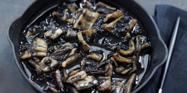 Chipirones en su tinta